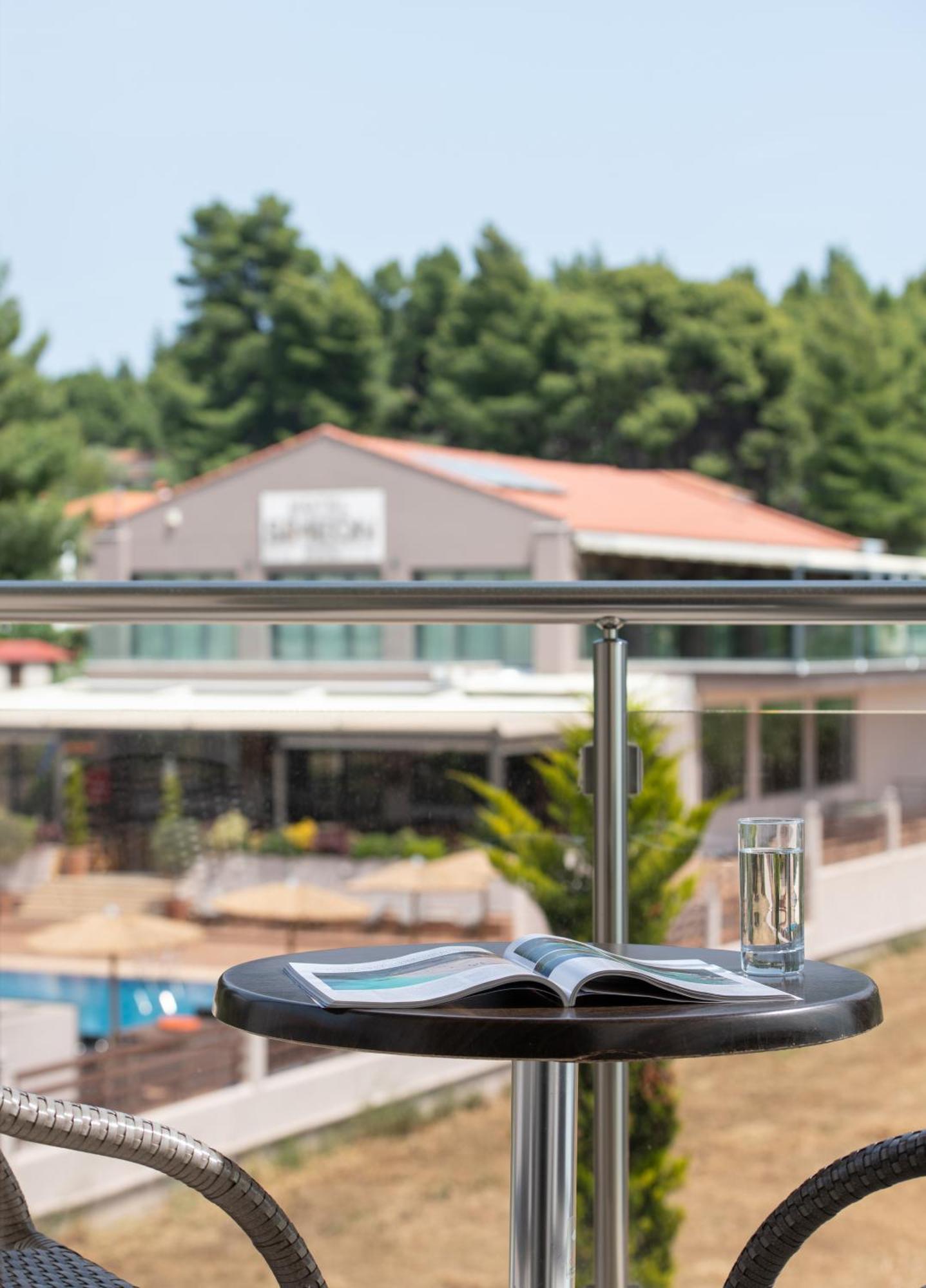 Hotel Simeon Metamorfosi  Bagian luar foto